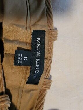 Banana Republic Camel/Tan Pleated Womans Pant